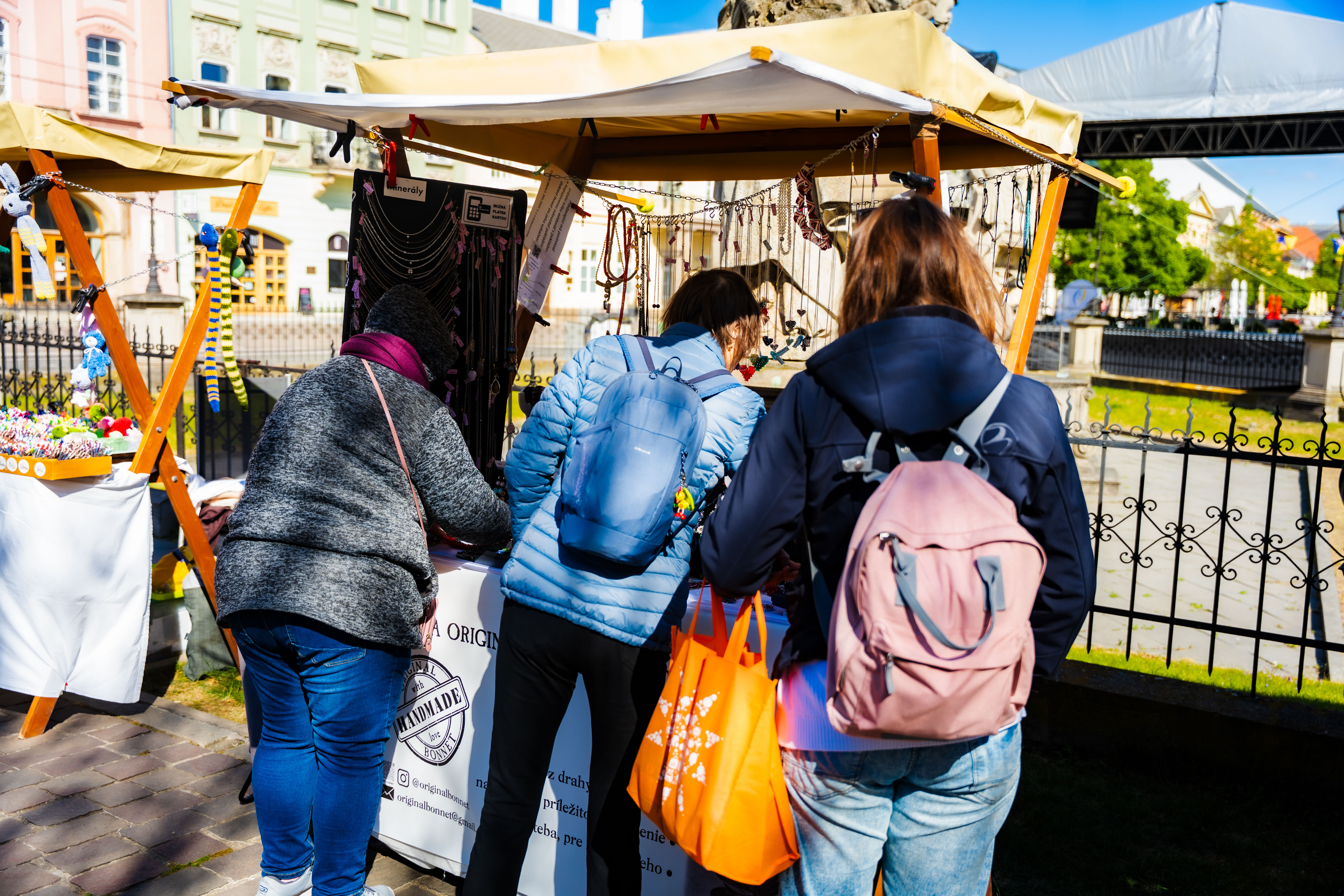 Trh tradicnych remesiel-1-37